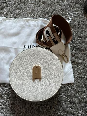 Furla crossbody tas beschikbaar voor biedingen