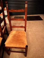 Vier eiken stoelen, Ophalen