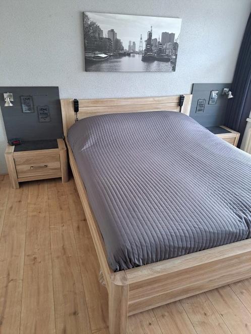2 persoonsbed, nachtkastjes en ladekast9, Huis en Inrichting, Slaapkamer | Complete slaapkamers, Zo goed als nieuw, Tweepersoons