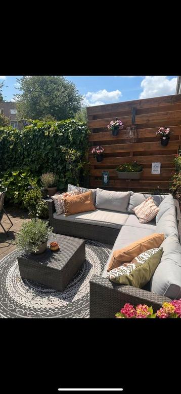 Gebruikte tuinset, prima staat! beschikbaar voor biedingen