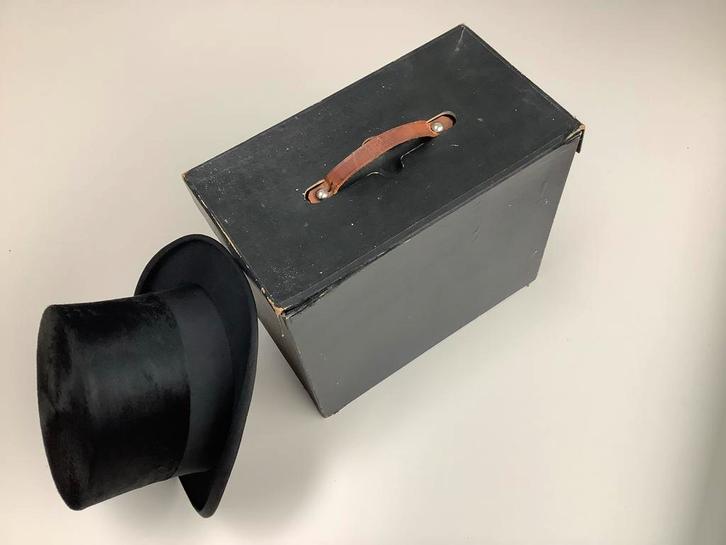 Antieke Hoge Hoed met handschoenen, Kleding | Heren, Hoeden en Petten, Gedragen, Hoed, One size fits all, Ophalen of Verzenden