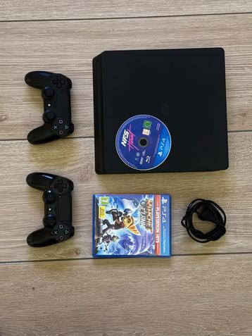 PS4 Slim 1TB + 2 Controllers + 2 games beschikbaar voor biedingen