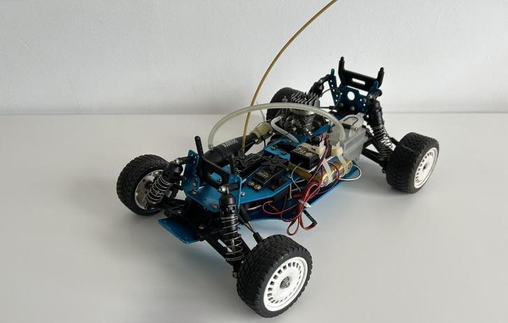 Thunder Tiger onroad 1/10 rc auto, Hobby en Vrije tijd, Modelbouw | Radiografisch | Auto's, Gebruikt, Auto onroad, Nitro, Schaal 1:10