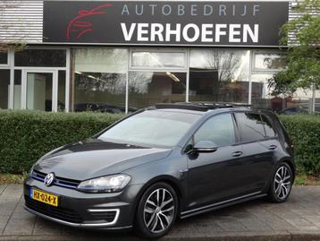 Volkswagen Golf 1.4 TSI GTE - PANORAMADAK - KEYLESS - LEDERE beschikbaar voor biedingen