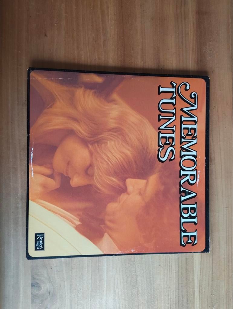 Memorable Tunes - Diverse Muziek Boxset, Ophalen of Verzenden, Zo goed als nieuw, Overige genres, Boxset