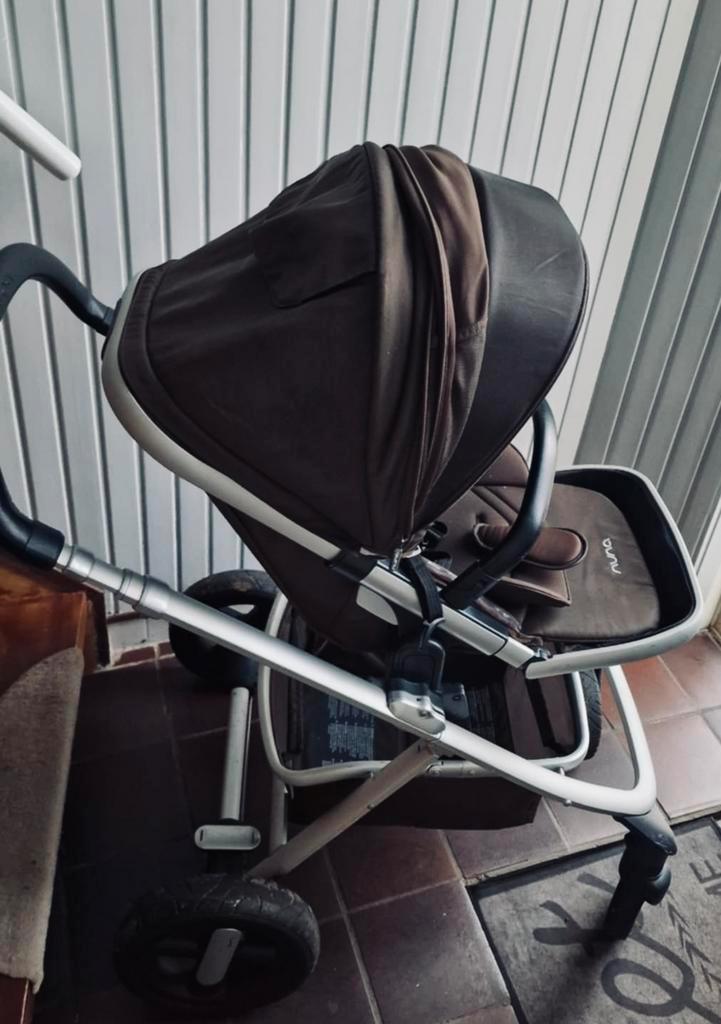 Nuna Ivvi Coffee compleet: kinderwagen + reiswieg, Kinderen en Baby's, Kinderwagens en Combinaties, Zo goed als nieuw, Overige merken