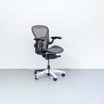 2x Herman Miller Aeron Remastered Graphite - Maat C beschikbaar voor biedingen