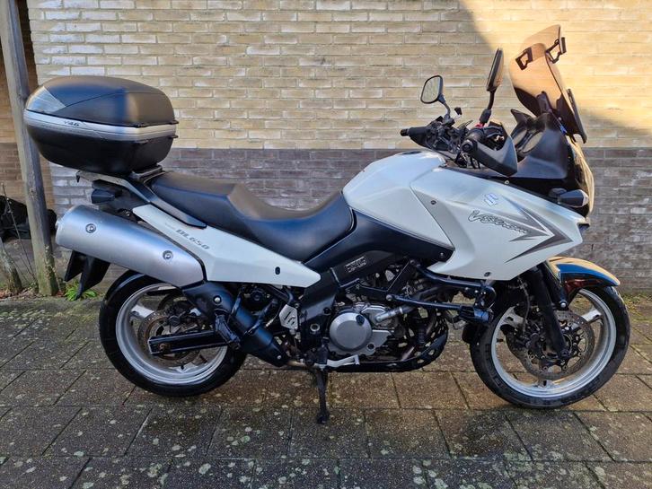 Zeer complete Suzuki V-Strom 650 te koop, Motoren, Motoren | Suzuki, Particulier, Toermotor, 2 cilinders, Handvatverwarming, LED Verlichting