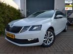 Skoda Octavia Combi 1.0 TSI Greentech Business Edition stoel, Stof, Gebruikt, 116 pk, Wit