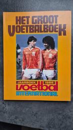 Groot Voetbalboek Voetbal International 1986, Verzenden, Zo goed als nieuw, Overige binnenlandse clubs, Boek of Tijdschrift