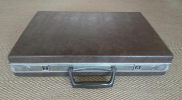 Vintage 1970's Samsonite attaché koffer als laptop-tas beschikbaar voor biedingen