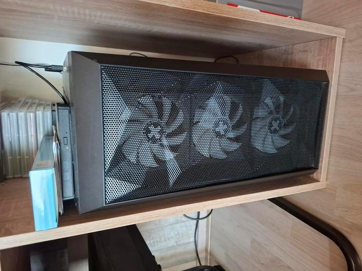 Compleet systeem Amd Ryzen 5 4600G, Computers en Software, Desktop Pc's, Zo goed als nieuw, 3 tot 4 Ghz, SSD, Ophalen of Verzenden