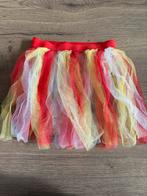 Rokje rood wit geel oeteldonk teskesdurp draagmaat 146, Ophalen of Verzenden, Zo goed als nieuw, Meisje