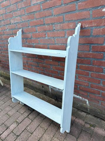 Vintage Houten Wandrek met 3 Planken beschikbaar voor biedingen
