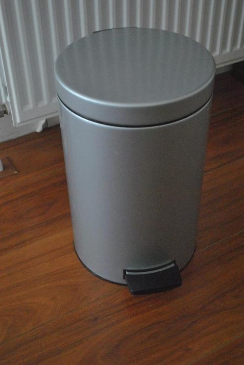 Prullenbak, Brabantia, 40 cm hoog, diameter 25 cm, Huis en Inrichting, Woonaccessoires | Prullenbakken, Gebruikt, Minder dan 50 cm