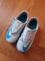 Voetbalschoenen maat 30, Sport en Fitness, Voetbal, Maat XS of kleiner, Ophalen of Verzenden, Gebruikt, Schoenen