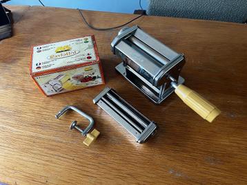 Mercato Atlas pasta / spaghetti machine beschikbaar voor biedingen