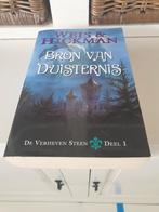 Weis en Hickman - De verheven steen, Boeken, Fantasy, Ophalen of Verzenden, Gelezen