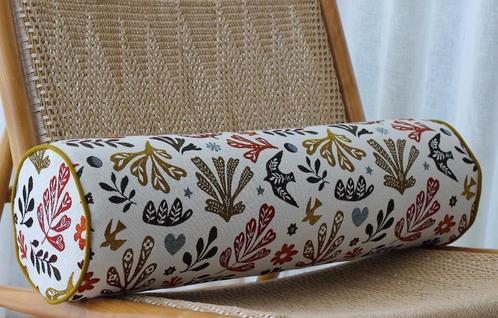 Nature jacquard rolkussen, Huis en Inrichting, Woonaccessoires | Kussens, Nieuw, Geel, Cilindervormig, Ophalen of Verzenden
