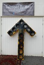 Wegwijzer xxl verkeers pijl vliegveld, Ophalen, Gebruikt, Info@verkeerszuil.nl, Carnaval