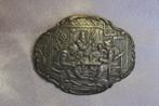 Antiek zilveren broche met Oud-Hollandse voorstelling, Ophalen, Zilver, Broche