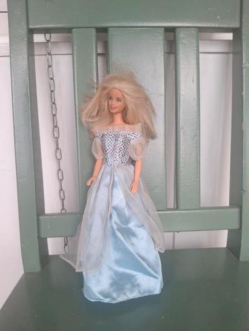 Barbie Pop in Blauwe Baljurk beschikbaar voor biedingen