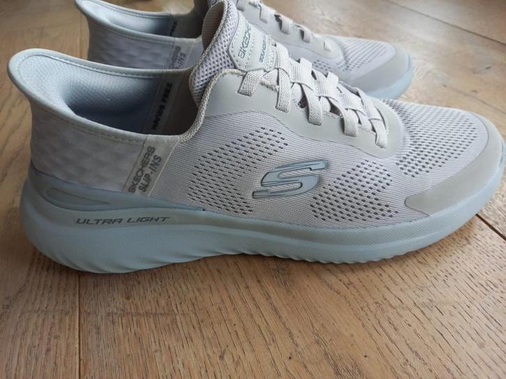 Skechers Sneakers heren Grijs 44 zo goed als nieuw, Kleding | Heren, Schoenen, Zo goed als nieuw, Sneakers of Gympen, Wit, Ophalen of Verzenden