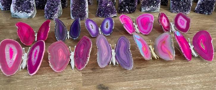 Agaat vlinders in de mooiste kleuren, erg leuk als cadeau!, Verzamelen, Mineralen en Fossielen, Mineraal, Ophalen of Verzenden