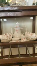 Royal Albert peach rose clomplete set, Antiek en Kunst, Antiek | Servies compleet, Ophalen of Verzenden