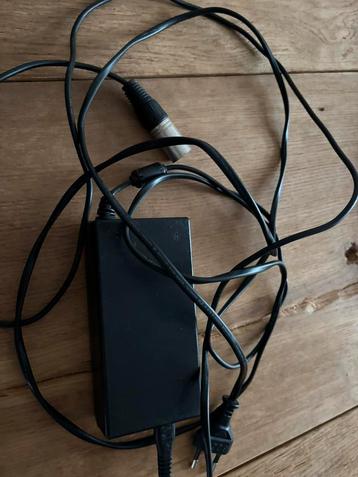 4-pins lader voor electrische fiets 36 / 42 volt li-on beschikbaar voor biedingen