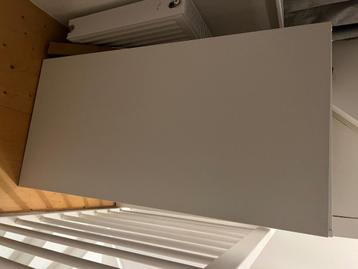 Kledingkast ( klein, 120 hoog) gratis!!