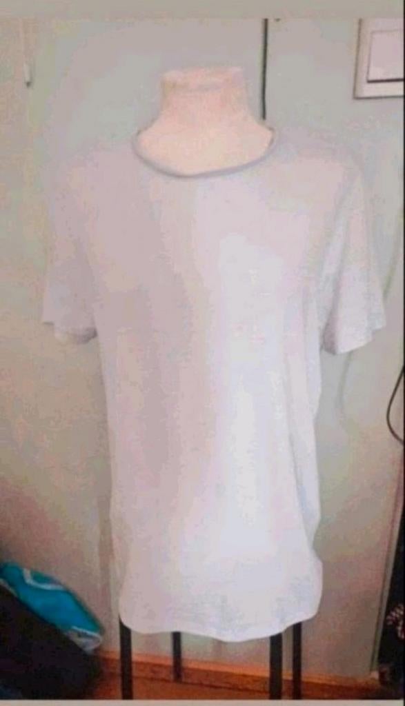 Distrikt blauw t-shirt, Ophalen of Verzenden, Zo goed als nieuw, Maat 48/50 (M), Blauw