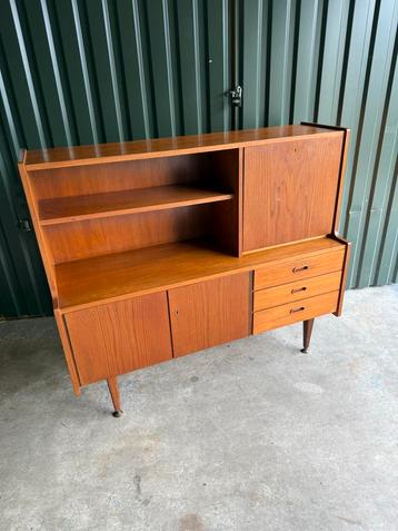Vintage Teak Highboard / Buffetkast - Jaren '60 beschikbaar voor biedingen