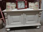 Brocante meidenkast met 2 deurtjes in wit, Ophalen