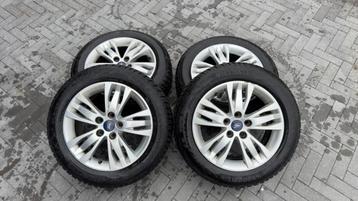 Vredestein wintrac 205/55 - 16 inch velgen beschikbaar voor biedingen