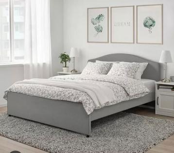 Prachtig compleet Ikea bed,lattenbodems,goed matras(140x200) beschikbaar voor biedingen