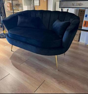 Zwarte Velvet Sofa - Tweepersoons beschikbaar voor biedingen