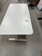 Gratis afhalen - Ikea Bureau Tafels, Ophalen, Kunststof, Gebruikt, 50 tot 100 cm