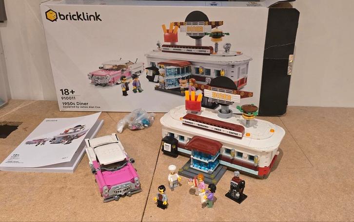 Lego 910011 bricklink designer program 1950s diner, compleet, Kinderen en Baby's, Speelgoed | Duplo en Lego, Zo goed als nieuw