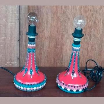 2 x prachtig gekleurde schemerlamp, lampen voet.

 beschikbaar voor biedingen