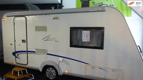 Burstner AVERSO 420 TS 2012 VASTBED MIDDENZIT, Caravans en Kamperen, Caravans, Bedrijf, tot en met 4, 1000 - 1250 kg, Bürstner