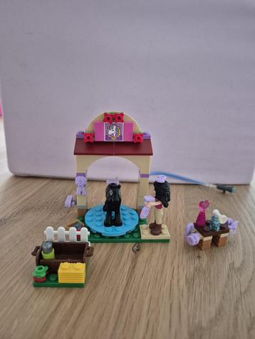 Lego Friends Veulen Wasplaats beschikbaar voor biedingen