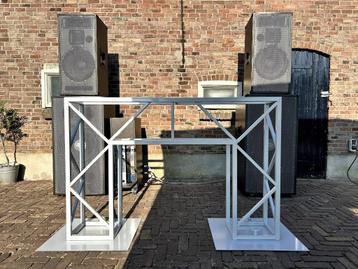 Professionele DJ Booth - 150 x 100 cm beschikbaar voor biedingen