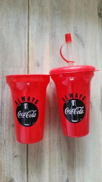 2 plastic Coca-Cola drinkbekers beschikbaar voor biedingen