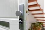 LOQED Touch Smart Lock 100% NEW Slim Deurslot Smart Lock RVS, Doe-het-zelf en Verbouw, Hang- en Sluitwerk, Ophalen of Verzenden