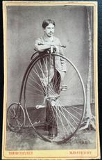 CDV Theod. Weynen Maastricht | Man fiets | Vero | Hoge Bie, Verzamelen, Gebruikt, Verzenden, Foto, Voor 1940