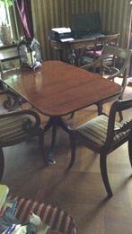Tafel met leeuwenpootjes en 4 stoelen, Ophalen of Verzenden