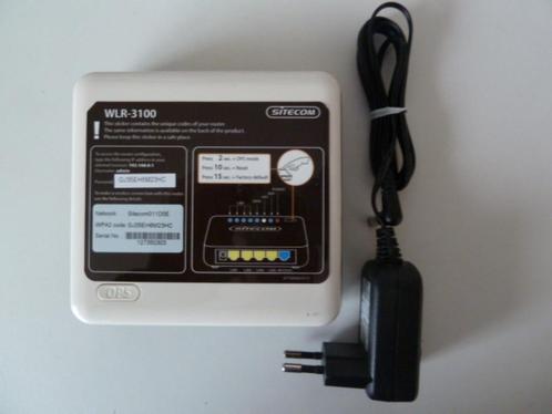 Sitecom WLR - 3100 V2 001 N300 X3 router + wifi usb adapter, Computers en Software, Routers en Modems, Ophalen of Verzenden