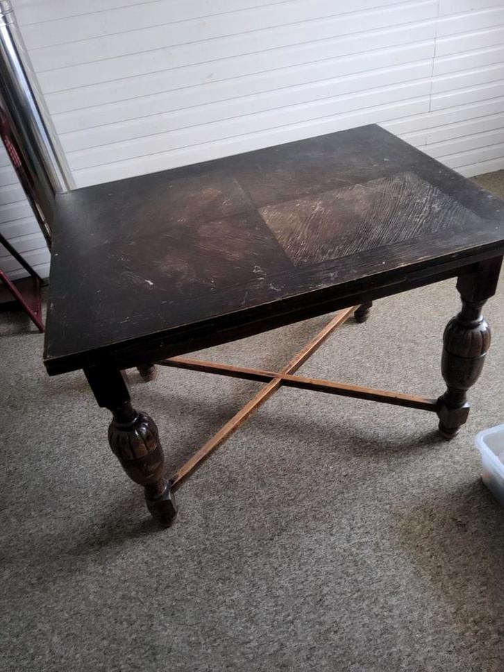 Tafel uit grootmoeders tijd, Antiek en Kunst, Antiek | Meubels | Tafels, Ophalen