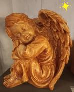 Schattig Engel Beeld van Polyester, Tuin en Terras, Tuinbeelden, Ophalen of Verzenden, Zo goed als nieuw, Kunststof, Engelenbeeld